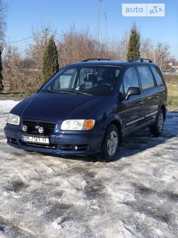 Hyundai Trajet (2001)