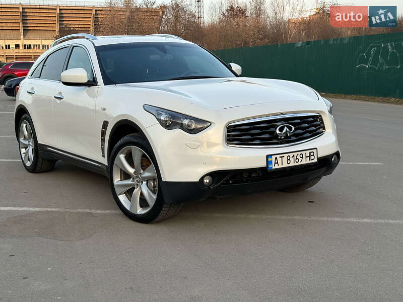 Infiniti Fx 30 (2010)