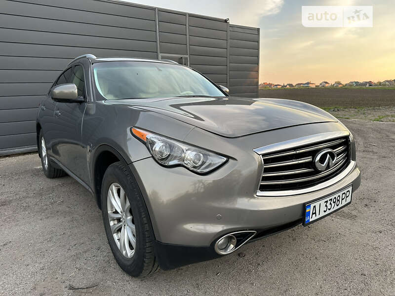 Infiniti Fx 35 (2011)