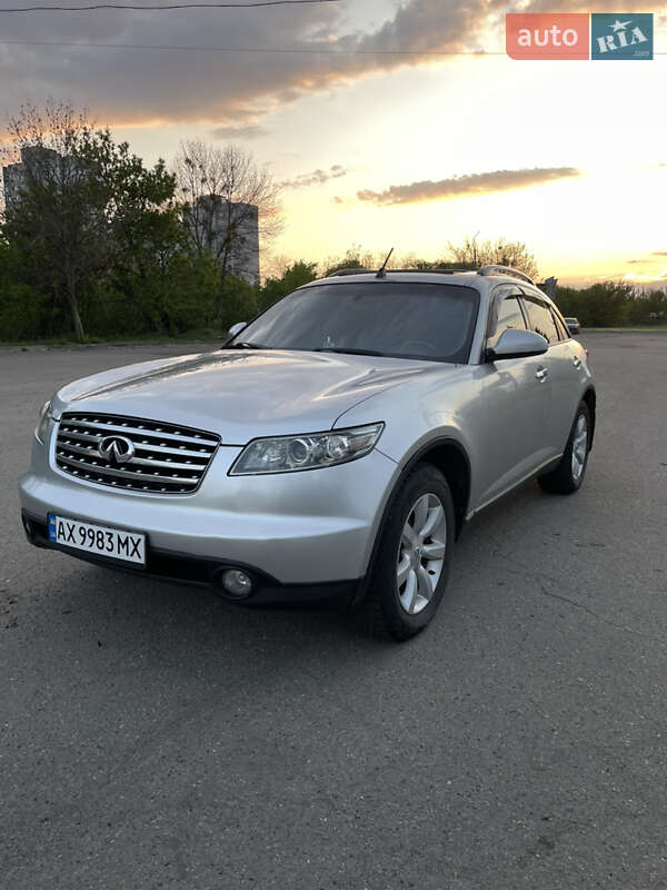 Infiniti Fx 35 (2004)
