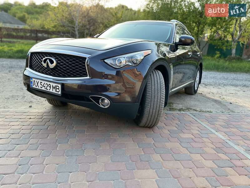 Infiniti Fx 35 (2012)