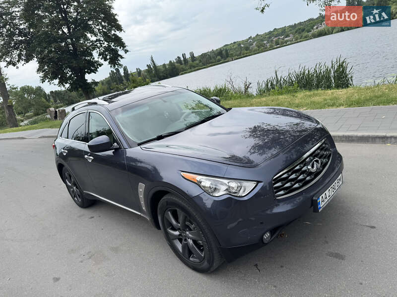 Infiniti Fx 35 (2010)