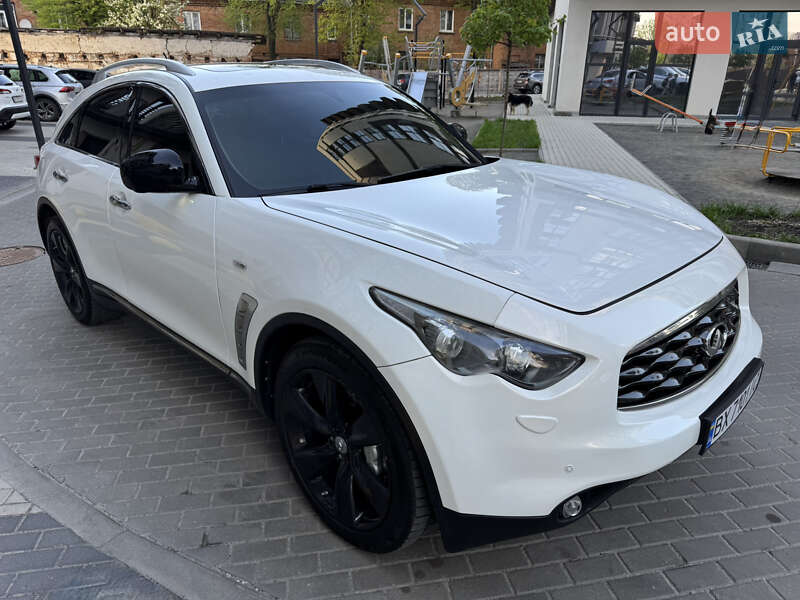 Infiniti Fx 37 (2010)