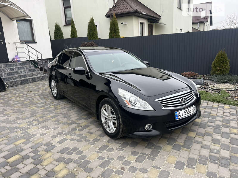 Infiniti G25 (2010)