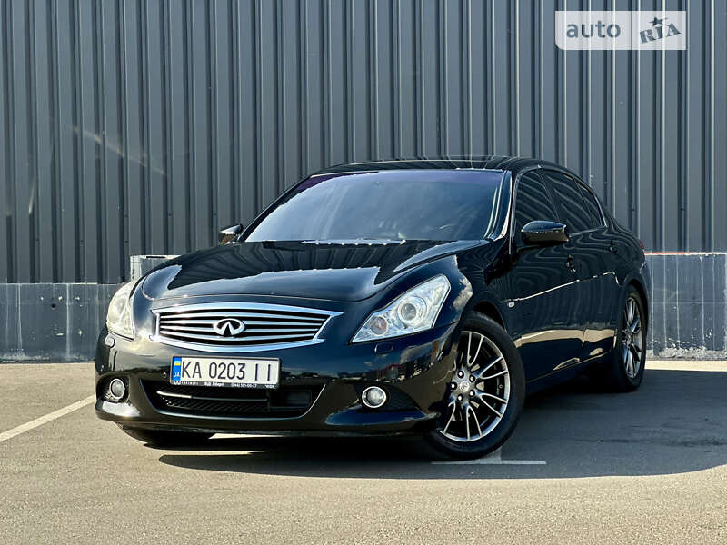 Infiniti G25 (2010)