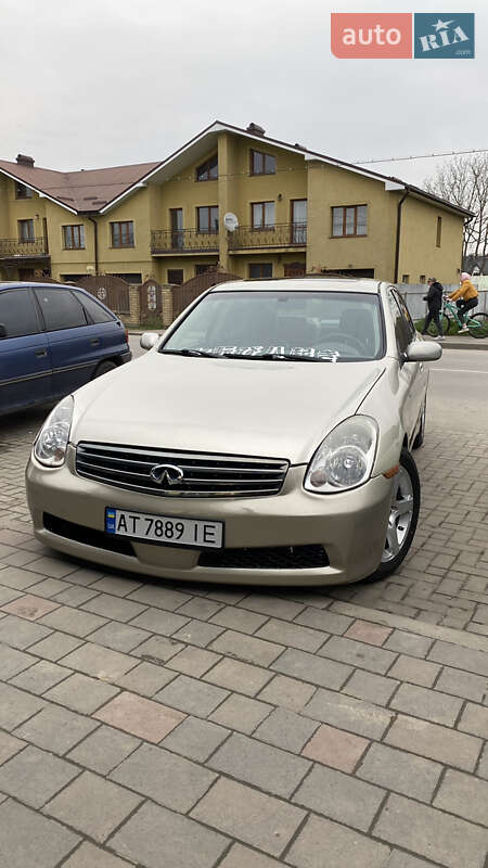 Infiniti G35 (2005)