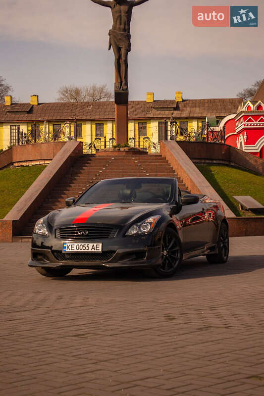 Infiniti G37 (2013)