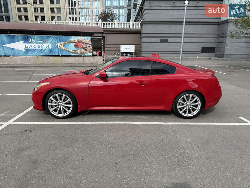 Infiniti G37 (2008)