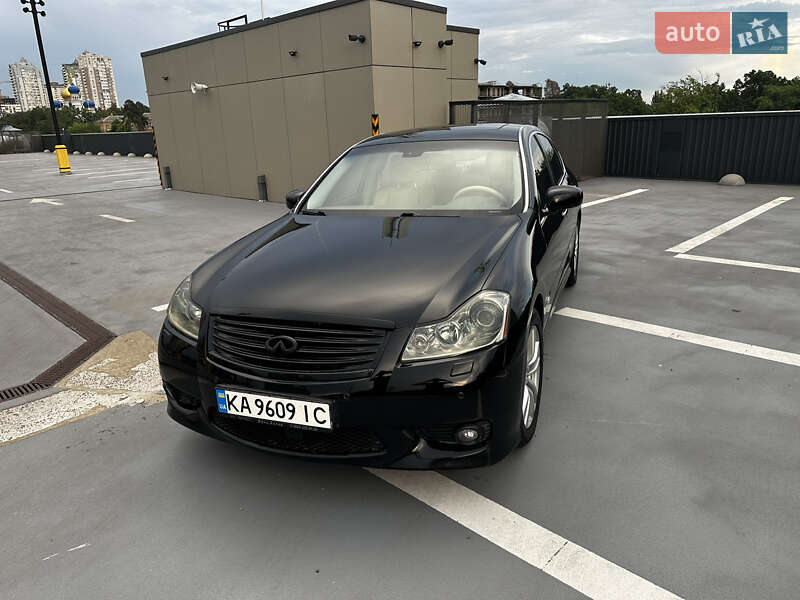 Infiniti M35 (2008)