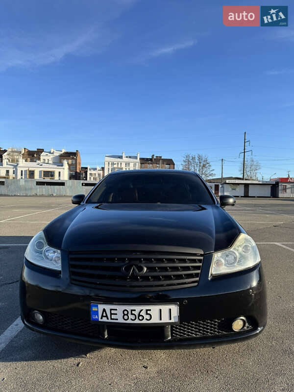 Infiniti M45 (2007)