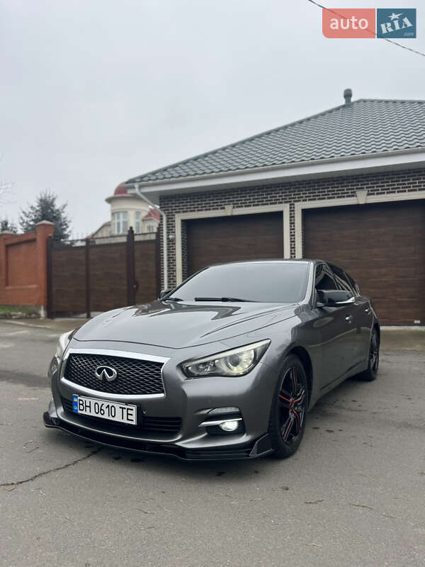 Infiniti Q50 (2015)