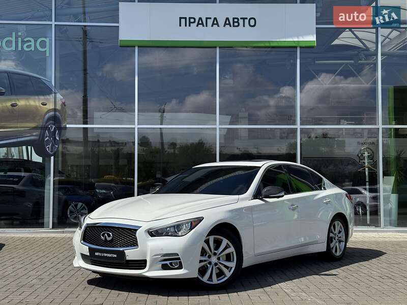 Infiniti Q50 (2016)