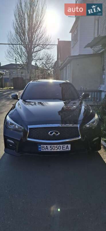 Infiniti Q50 (2014)
