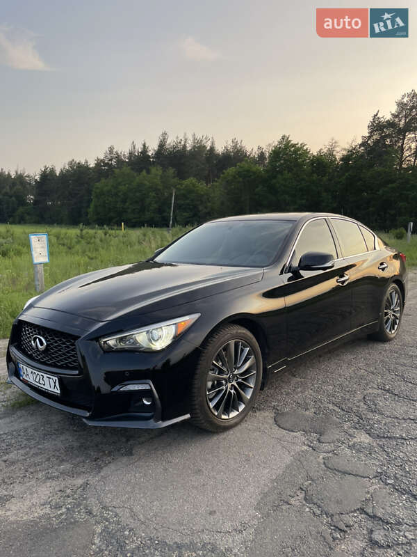 Infiniti Q50 (2014)