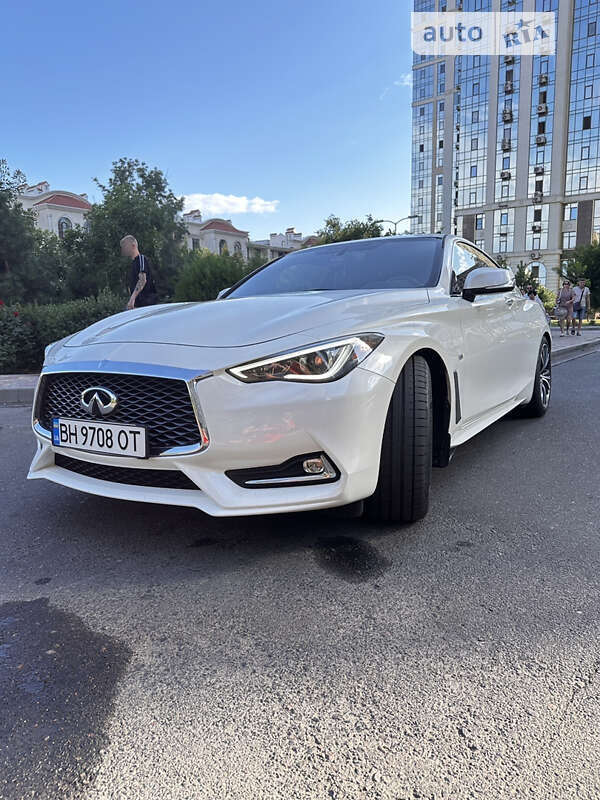 Infiniti Q60 (2018)