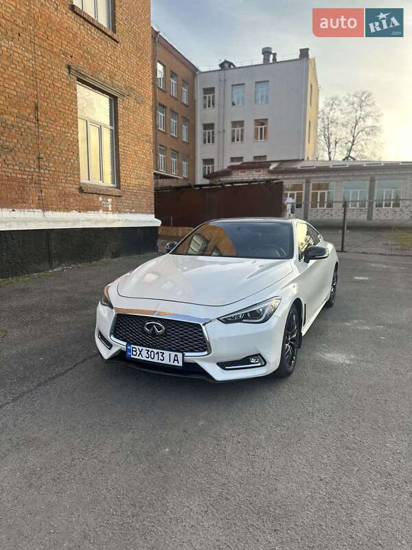 Infiniti Q60 (2016)