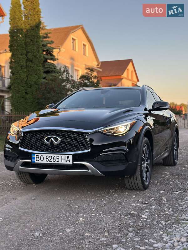 Infiniti Qx30 (2018)