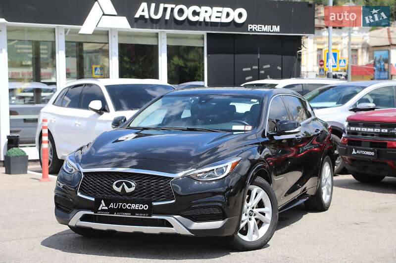 Infiniti Qx30 (2017)