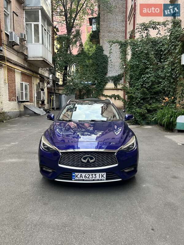 Infiniti Qx30 (2018)
