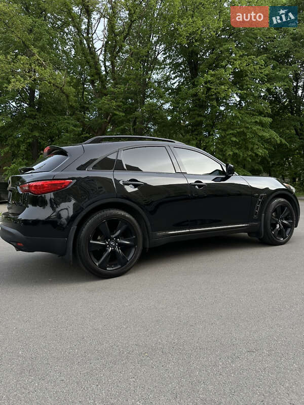Infiniti Qx70 (2016)
