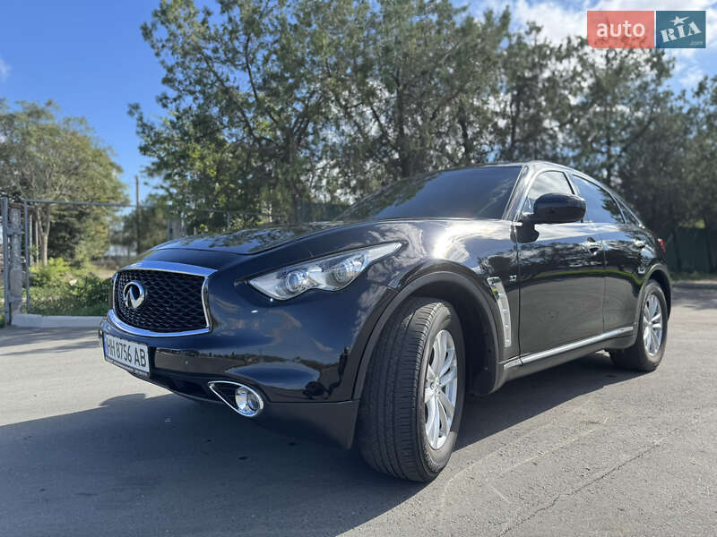 Infiniti Qx70 (2017)