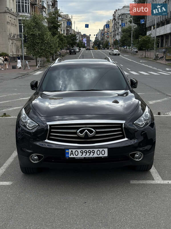 Infiniti Qx70 (2016)