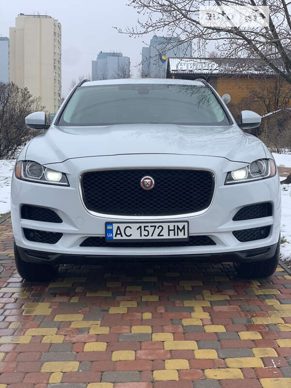 Jaguar F-pace (2016)