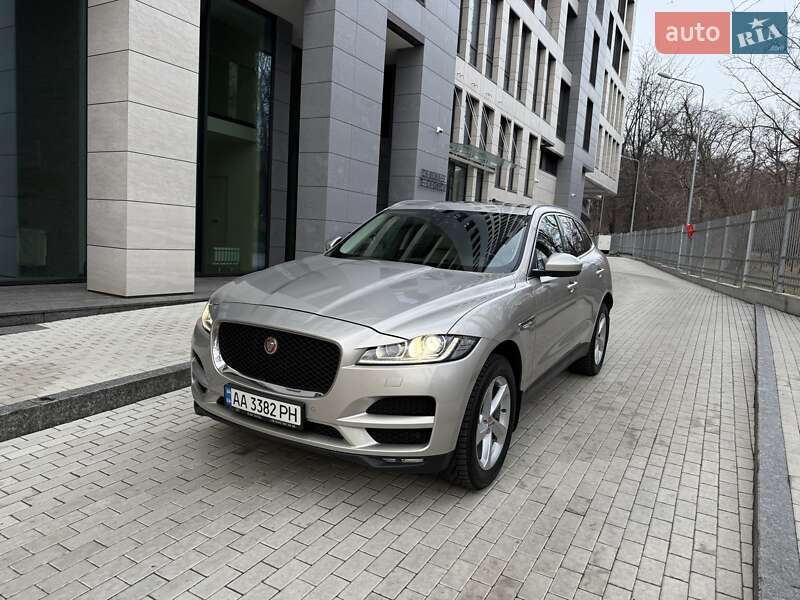 Jaguar F-pace (2016)