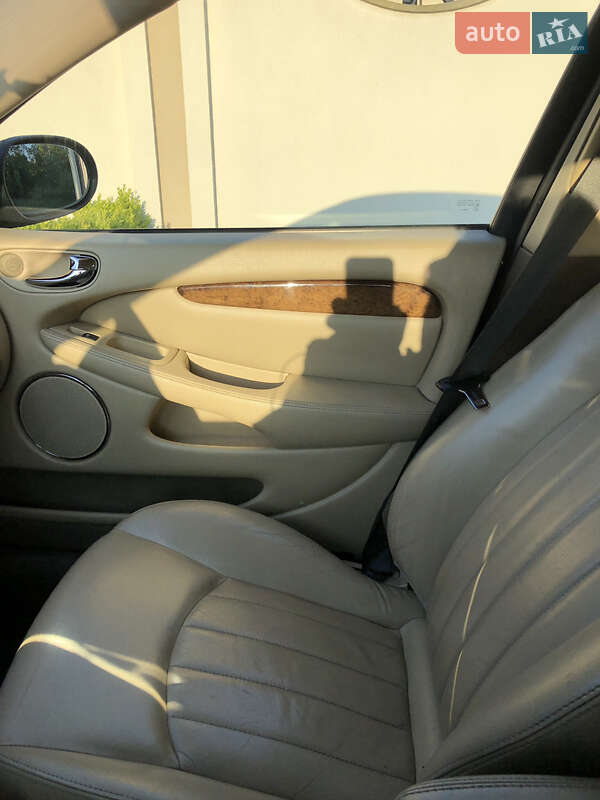 Jaguar X-type (2004)