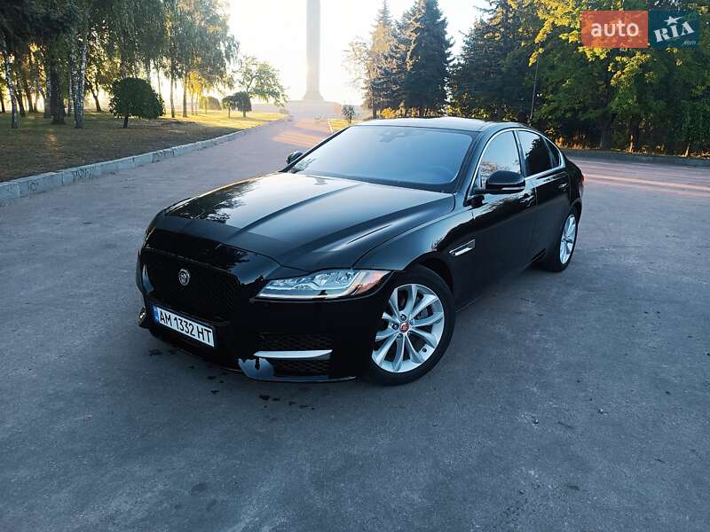 Jaguar Xf (2016)