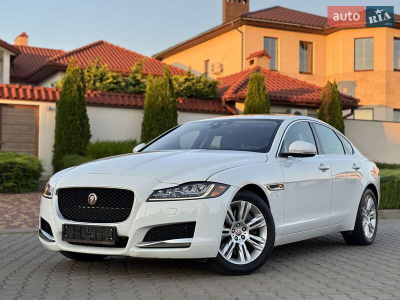 Jaguar Xf (2016)