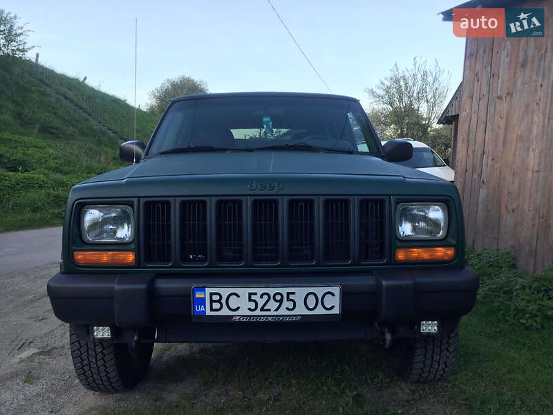 Jeep Cherokee (2000)
