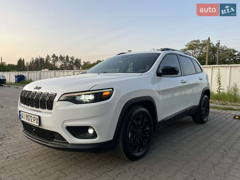 Jeep Cherokee (2022)