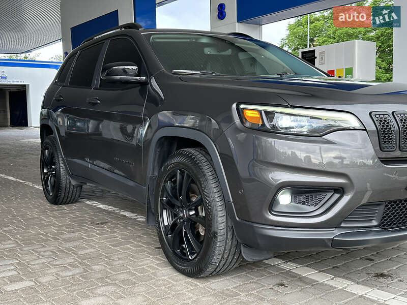 Jeep Cherokee (2020)