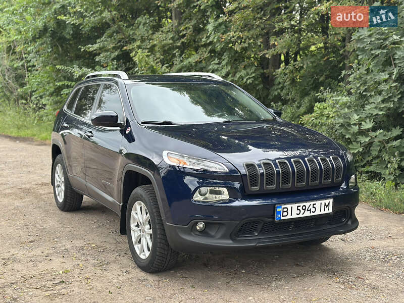 Jeep Cherokee (2015)
