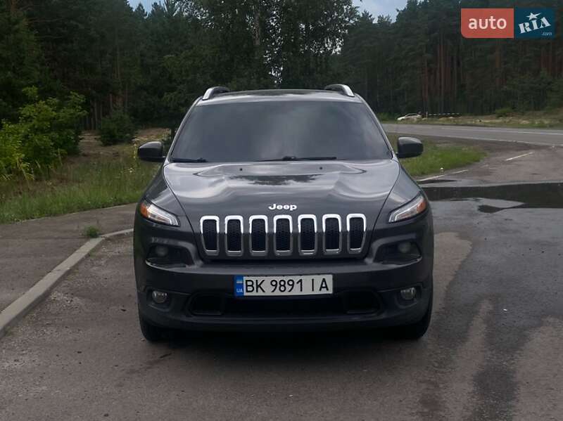 Jeep Cherokee (2016)