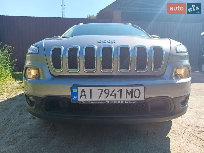 Jeep Cherokee (2015)