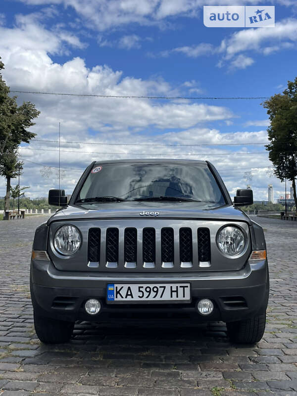 Jeep Patriot sport (2013)