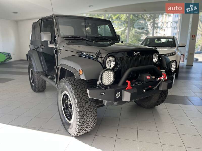 Jeep Wrangler (2013)