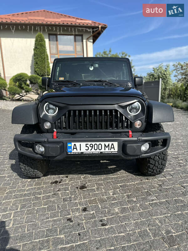 Jeep Wrangler (2015)