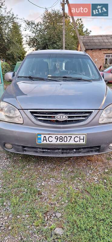 Kia Carens (2002)