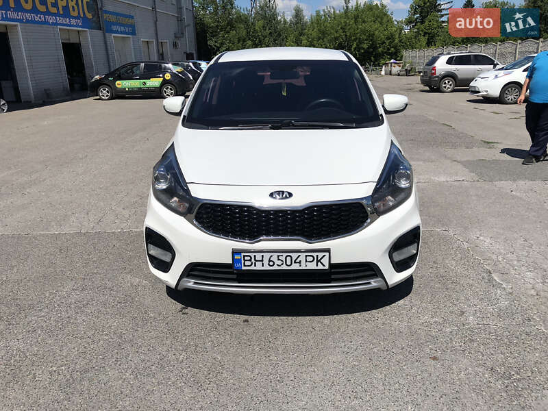 Kia Carens (2017)