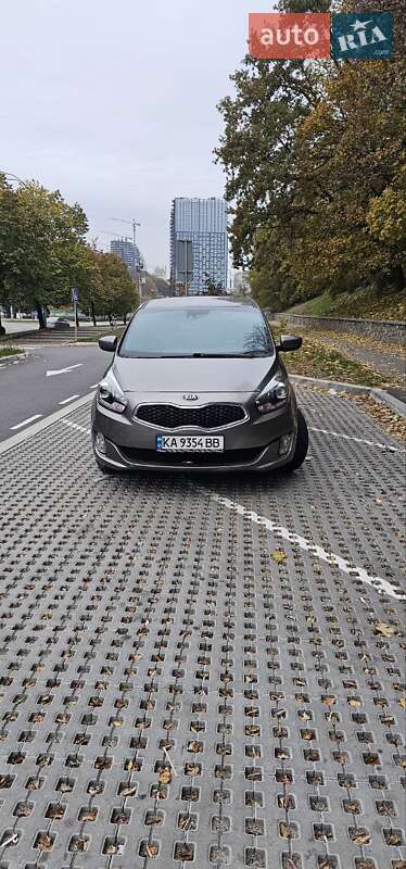 Kia Carens (2016)