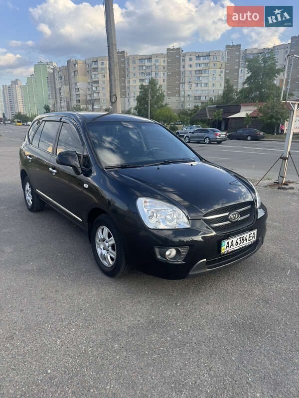 Kia Carens (2007)