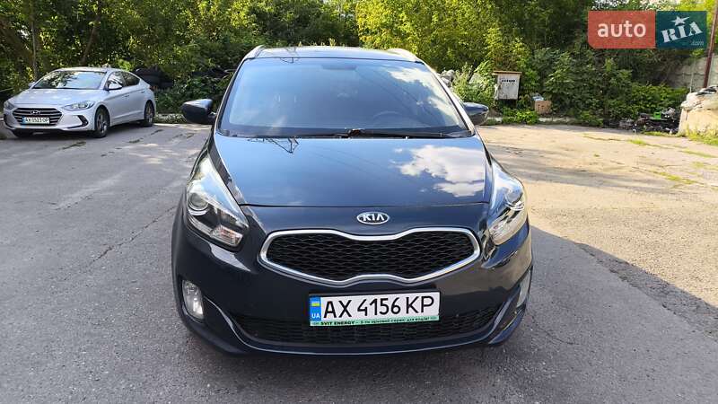 Kia Carens (2015)