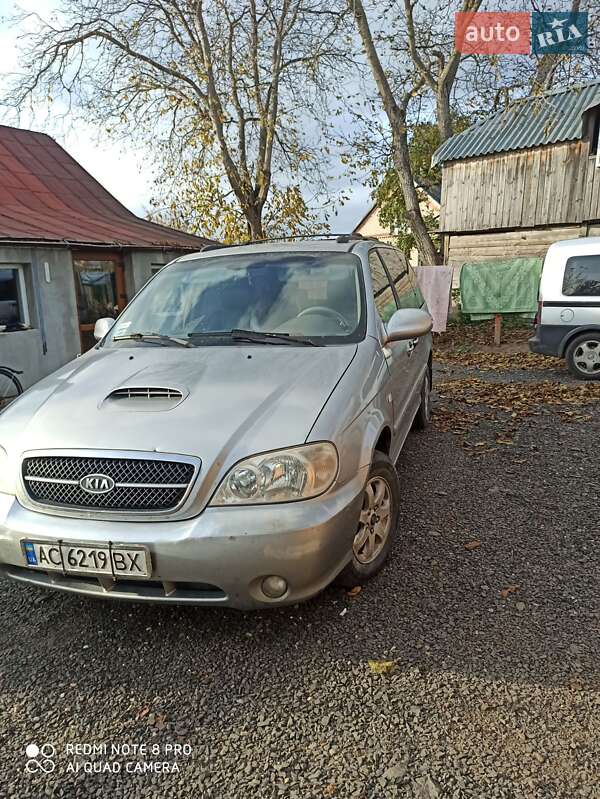 Kia Carnival (2004)