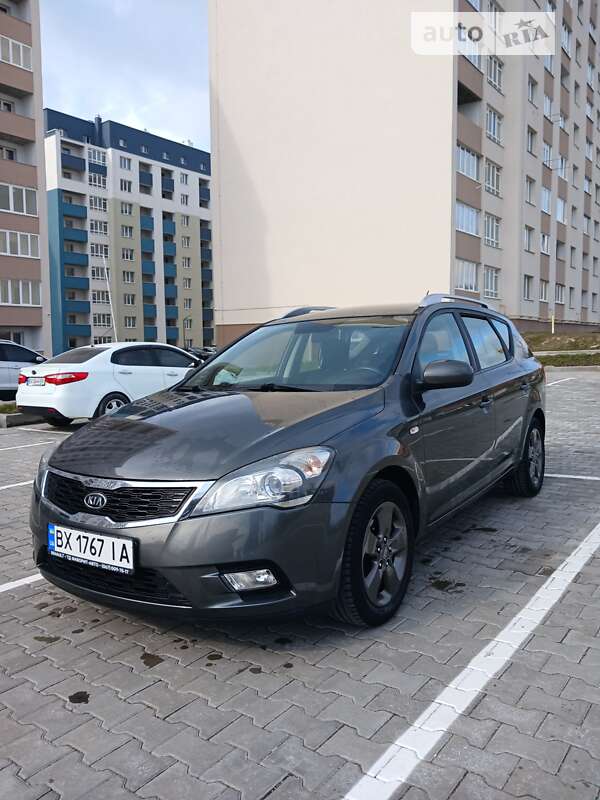 Kia Ceed (2009)