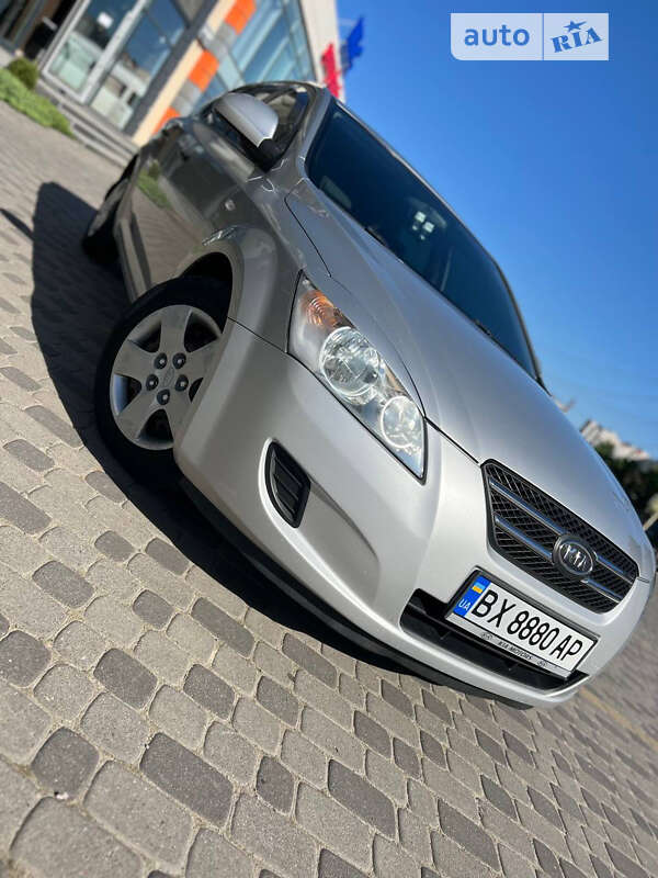 Kia Ceed (2008)