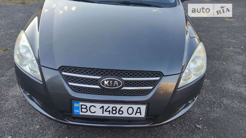 Kia Ceed (2007)