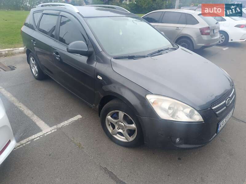 Kia Ceed (2008)